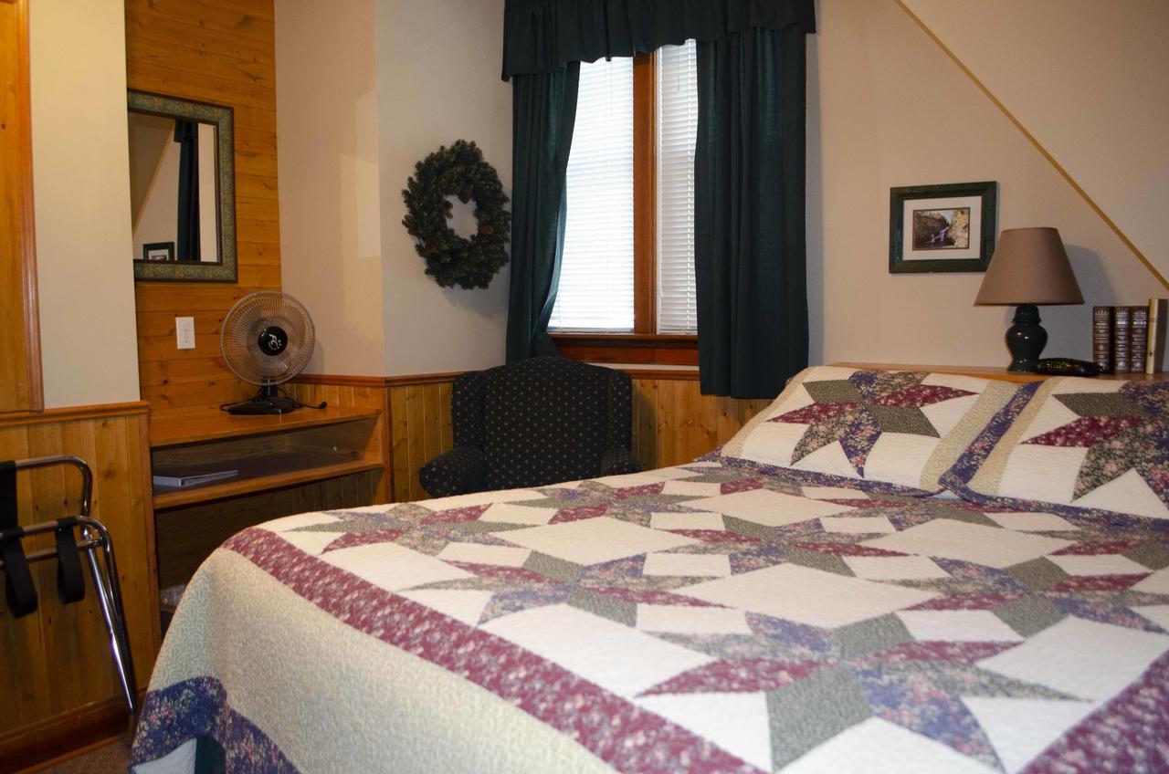 Crandell Mountain Lodge Waterton Park Kültér fotó