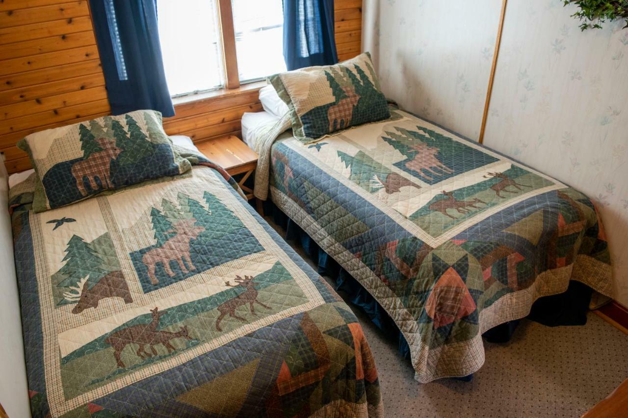 Crandell Mountain Lodge Waterton Park Kültér fotó