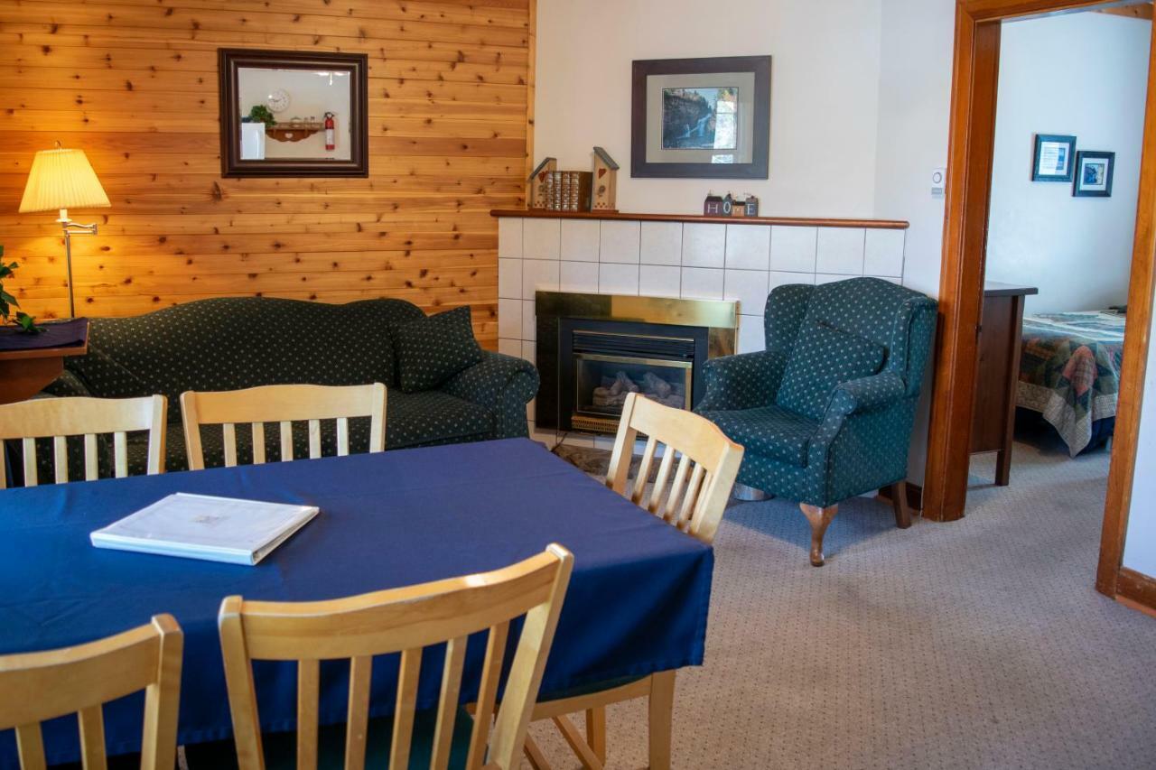 Crandell Mountain Lodge Waterton Park Kültér fotó